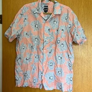 Gap nwt Hawaiian button down mens shirt